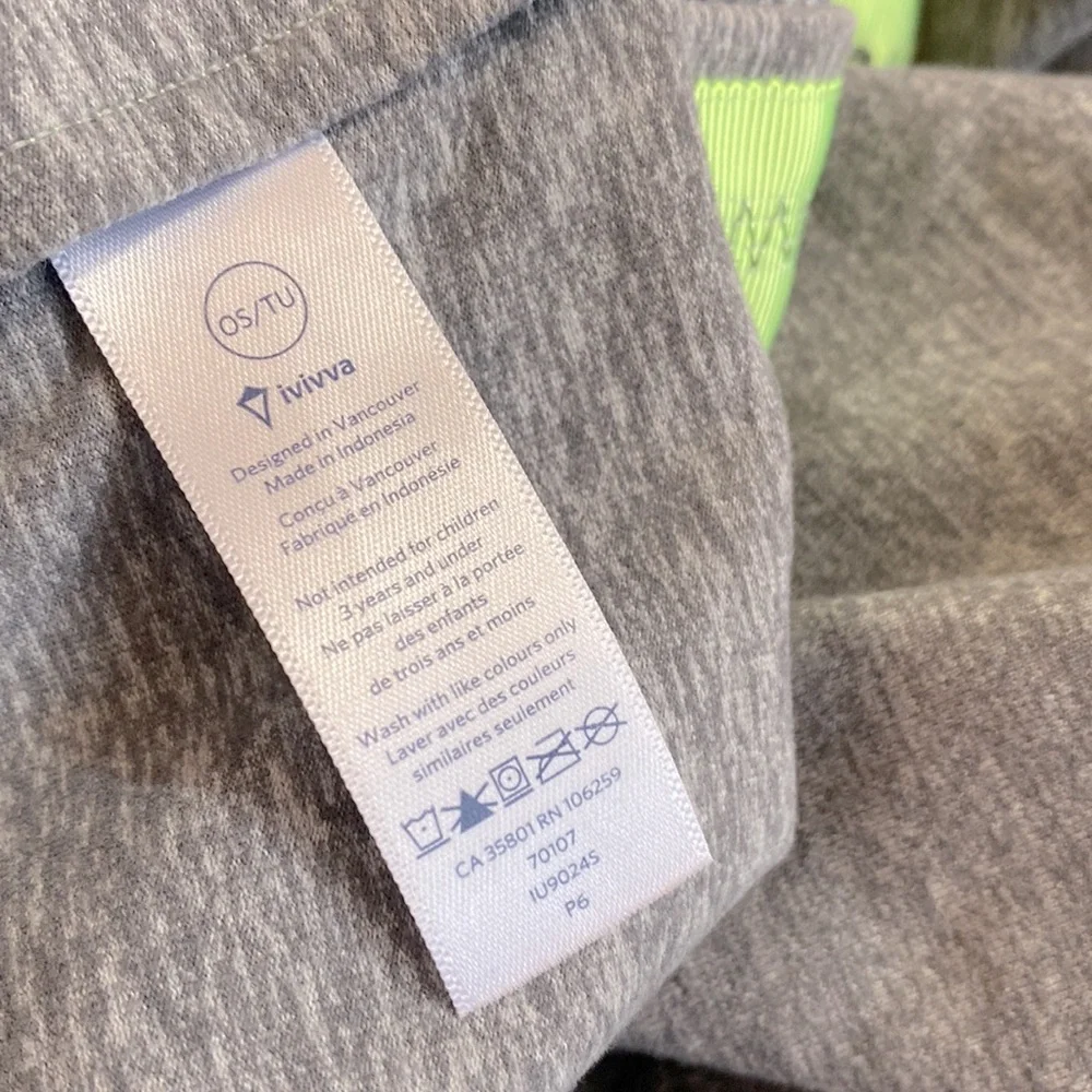 (A4) Ivivva By Lululemon Village Chill Scarf Snap Infinity Gray‎ Green One Size